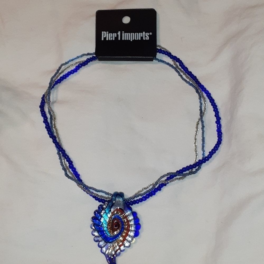 Pier 1 Imports Glass Leaf Pendant Beaded Necklace